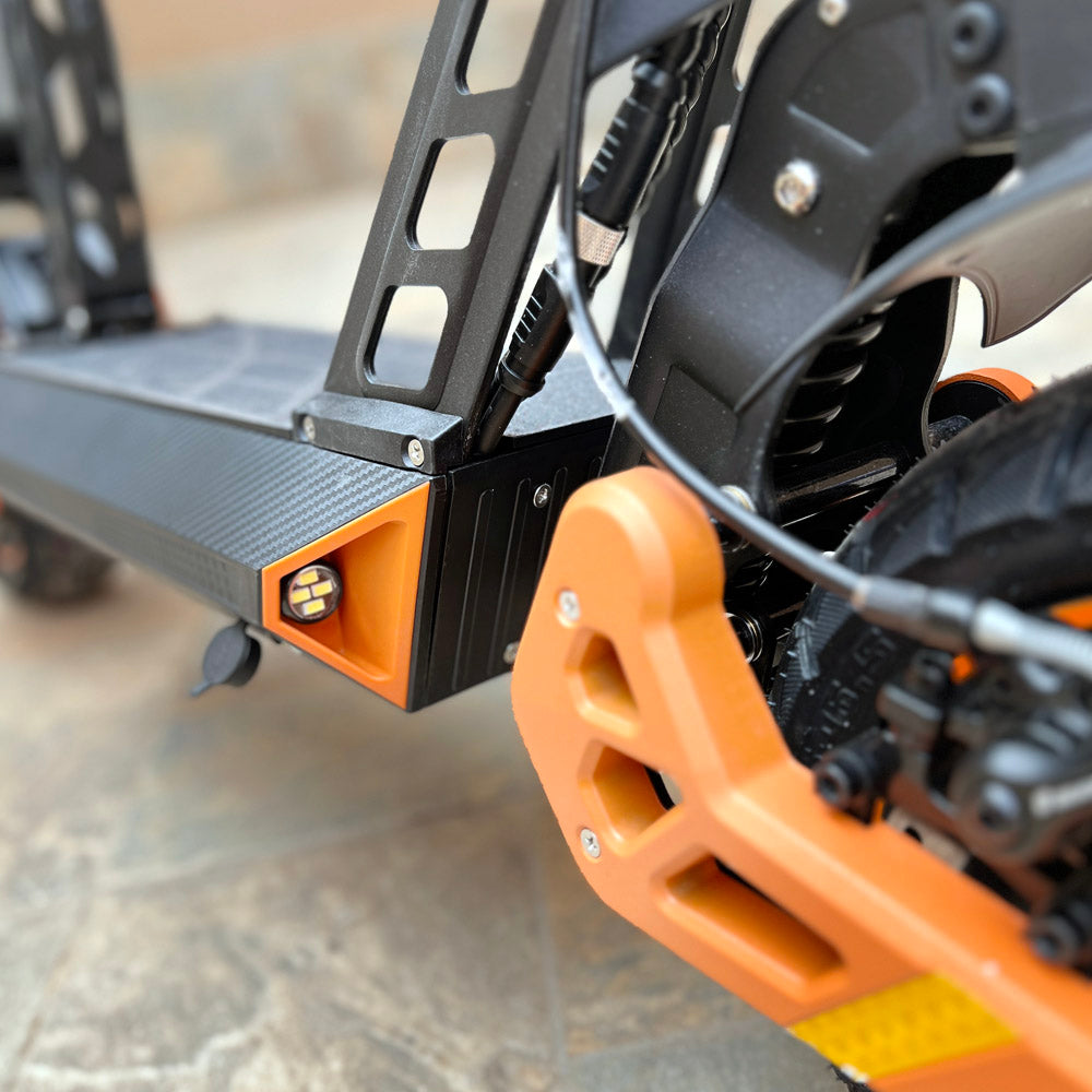 CRONY M4 Max dual drive with APP 2400W E-scooter electric scooter
