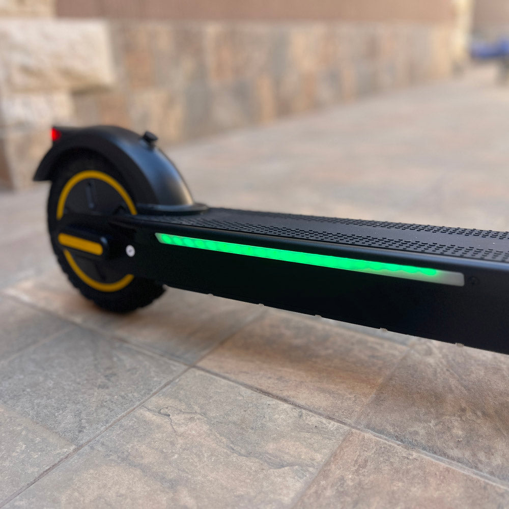 CRONY XM MAX With Antivibrator E-Scooter APP LED 30km/h Aluminium Alloy Folded 10 Inch tires | Dark grey